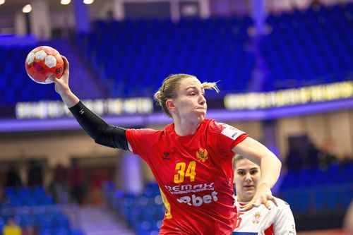 Tatjana Brnovic a semnat cu CSM București, foto: Facebook Imago Images