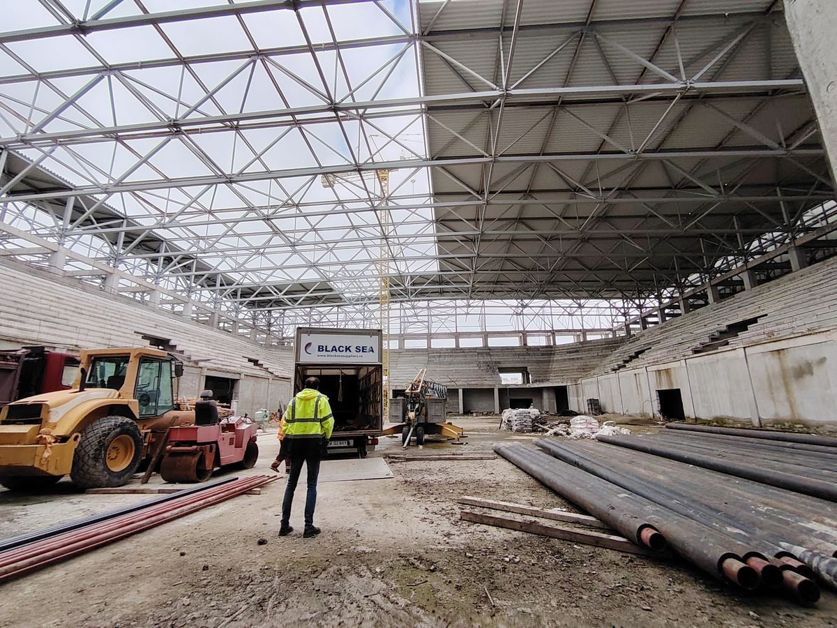 S-au apucat din nou de treabă! » Am mers pe șantierul încremenit: abia după inspecția ministrului Cseke Atilla lucrurile au început să se miște