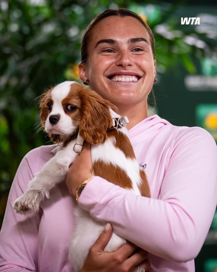 Aryna Sabalenka, alături de Ash, câinele ei/Foto: Instagram (WTA)