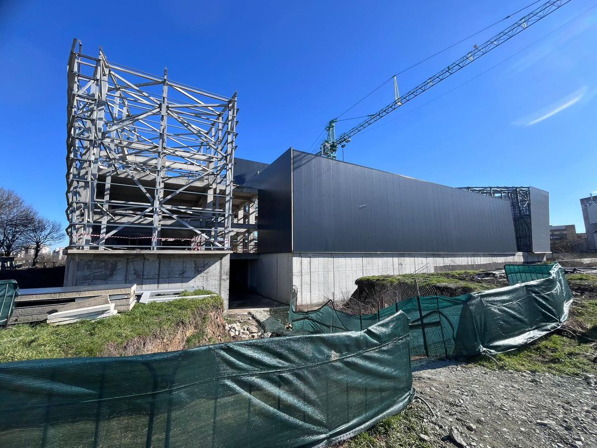 S-au apucat din nou de treabă! » Am mers pe șantierul încremenit: abia după inspecția ministrului Cseke Atilla lucrurile au început să se miște