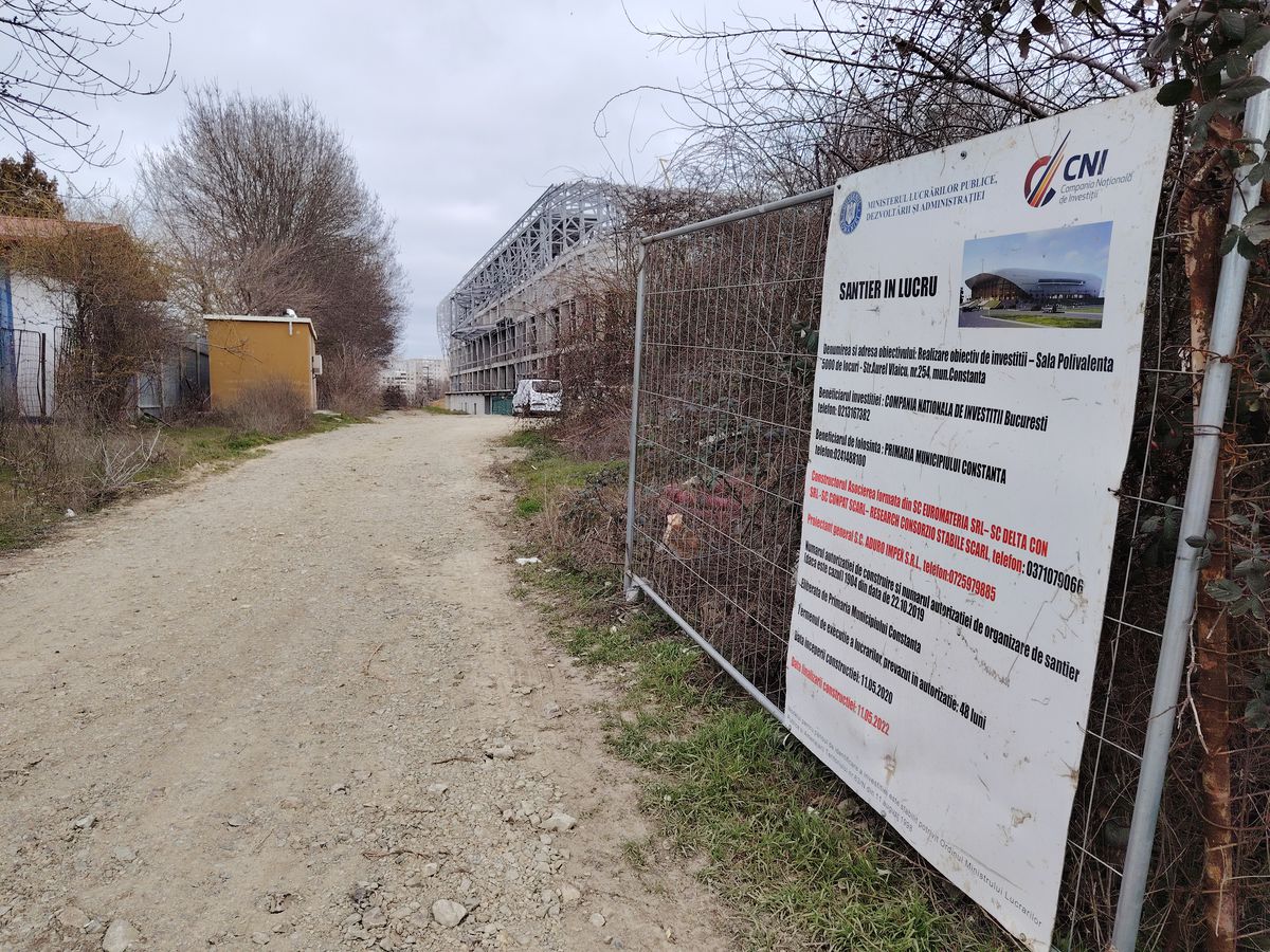 Cum se mișcă lucrurile la Sala Polivalentă din Constanța, începută încă din 2020