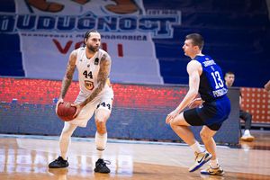 Buducnost – U-BT Cluj-Napoca, decisiv pentru calificarea în „sferturile” EuroCup! Gazdele forțează revenirea: time-out cerut de Mihai Silvășan