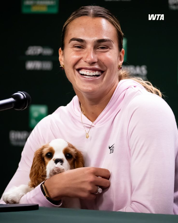 Aryna Sabalenka, alături de Ash, câinele ei/Foto: Instagram (WTA)