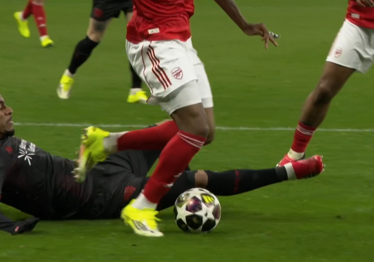 Penalty Bayer Leverkusen - Arsenal