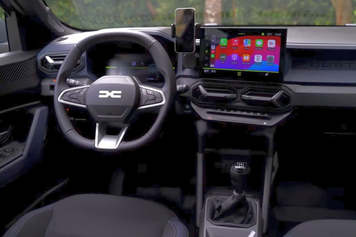 Dacia, planuri mari pentru 2030 » Ce se schimbă la modelele electrice și hibride în următorii ani