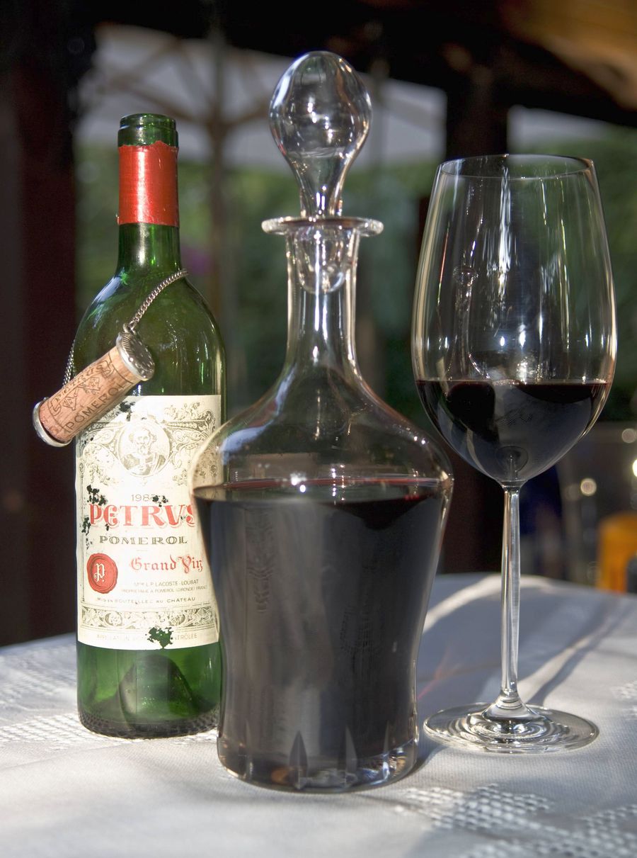 Fostul conducător din Superliga e acum... somelier! „Cel mai bun vin? Eu asta vă recomand” + De ce a ratat Claudiu Niculescu transferul la Lazio