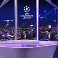 Invitații emisiunii dedicat Ligii Campionilor la beIN Sports sunt cu toții în telefoanele mobile citind mesajul de alertă