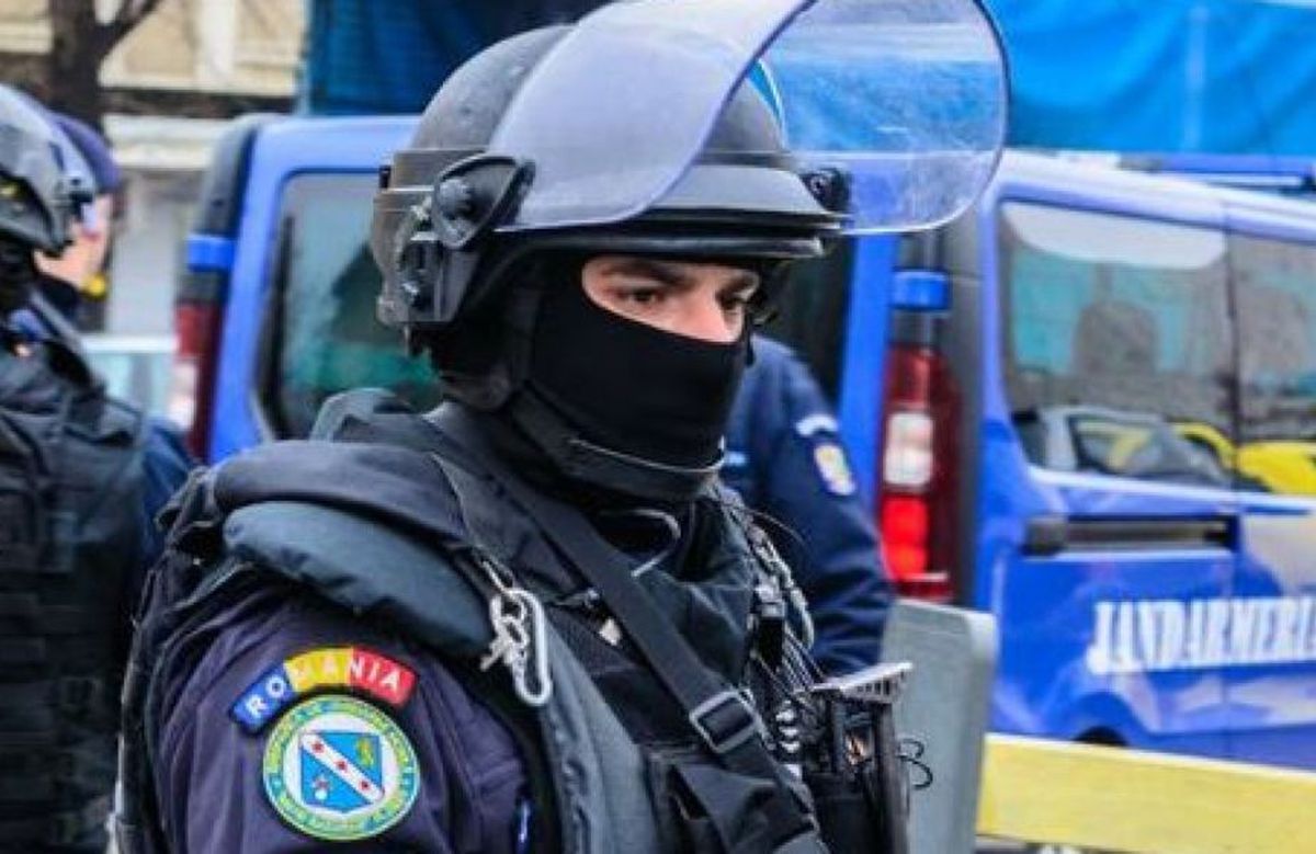 COVID-19. Abia ieșit din carantină, un bărbat din Blaj a sfidat starea de urgență: „Mă duc la un prieten să beau o bere” » Ce amendă uriașă a primit