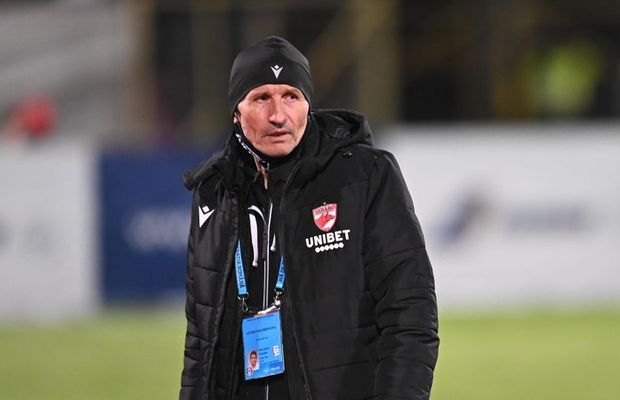 „Iese Ahmed, intră Bani!” » Gigi Mulțescu a produs recent câteva episoade jenante la Dinamo, de care au râs jucătorii