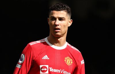 Un fost vârf de la Real Madrid, atac la Ronaldo: „Ar trebui să se roage dimineața și să zică «Mulțumesc, Benzema, că ai jucat cu mine»”