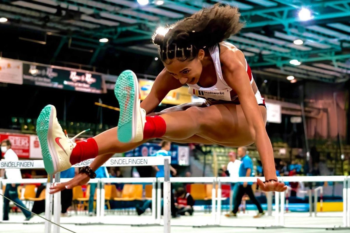 Fiica lui Ibrahim Dossey s-a mutat în Germania, dar promite: „Nu mă pierdeţi, sufletul meu este de româncă”