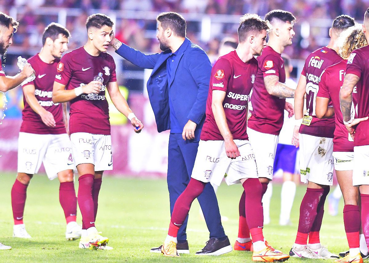 Vedeta care „devine inutilă” la Rapid » 10 jucători analizați „la sânge”, în direct: „N-a progresat deloc. Nu doar la Craiova a fost îngrozitor”