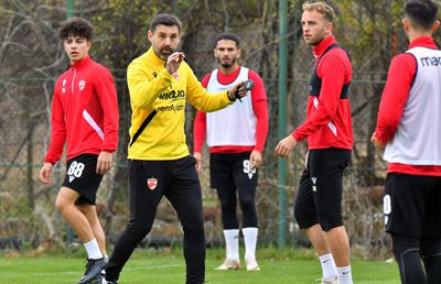 Inedit: cum vrea Kopic s-o scoată pe Dinamo din criză » „Azi am decis să facem ceva puțin diferit”