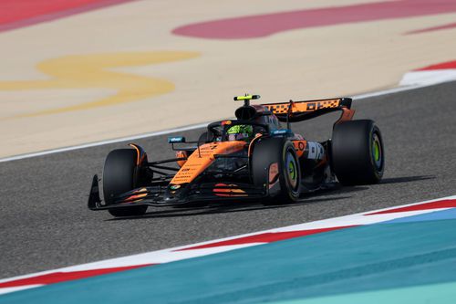 Lando Norris, în prima sesiune de antrenamente din Bahrain. foto: Imago