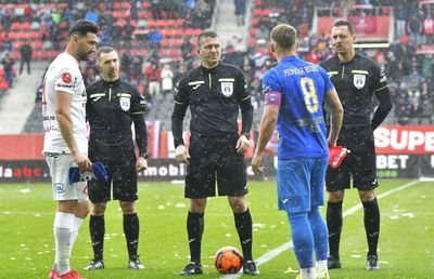 Căpitanul din Superliga a răbufnit: „Sunt foarte apăsat, nu e un mediu unde poți face performanță! Nu am vrut să ieșim la antrenament”