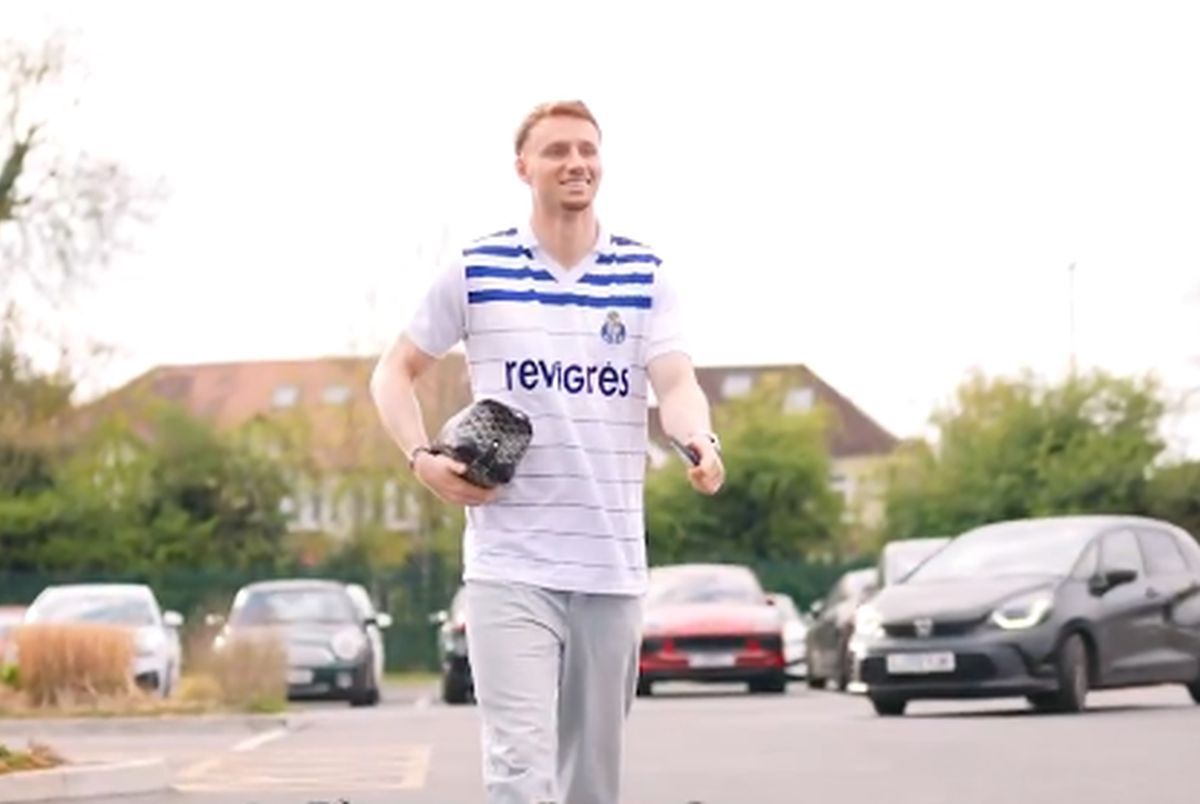 „Parada modei” în Premier League » Au îmbrăcat tricouri celebre cu un scop caritabil: „De aici ne-a venit ideea”