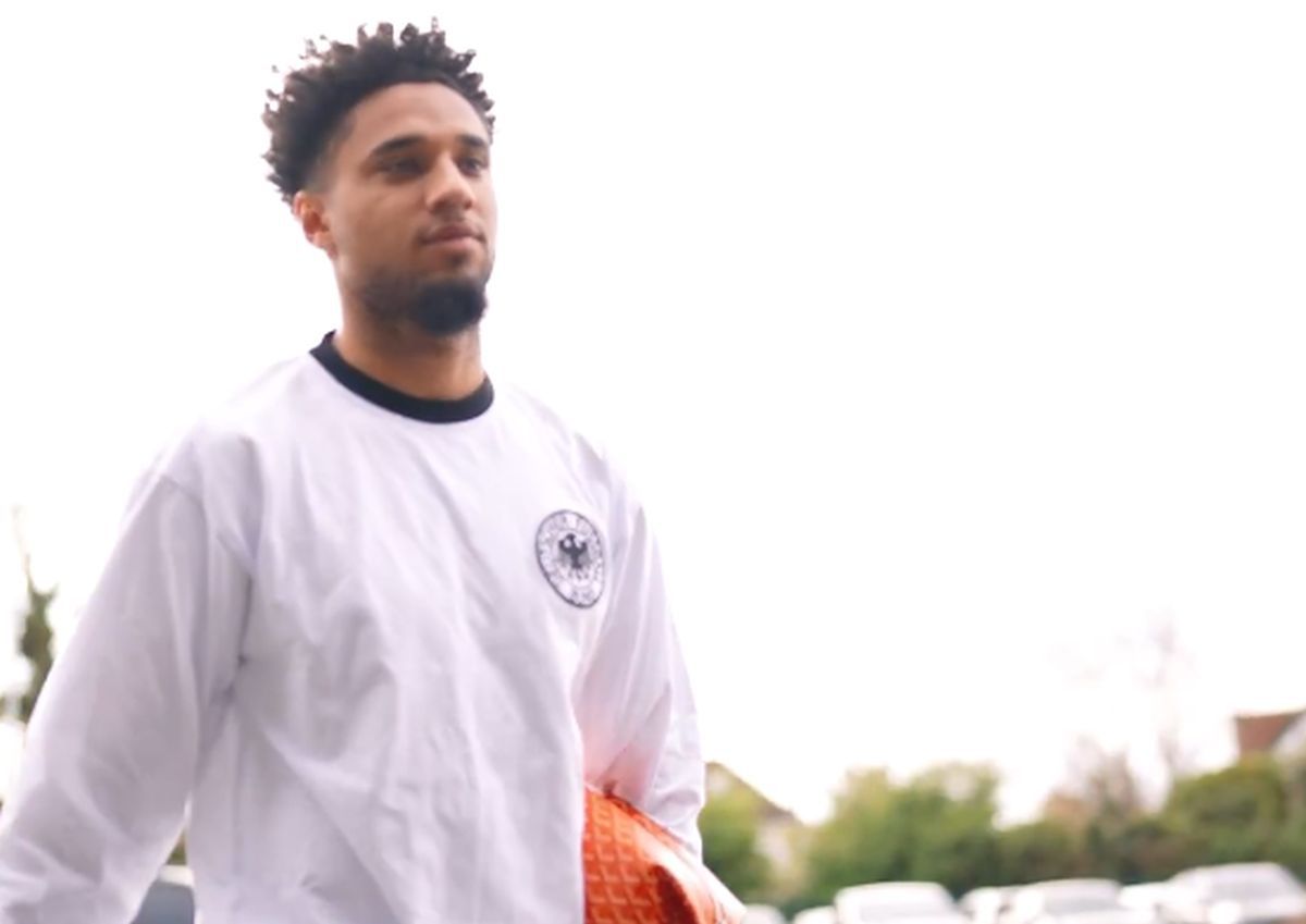 „Parada modei” în Premier League » Au îmbrăcat tricouri celebre cu un scop caritabil: „De aici ne-a venit ideea”