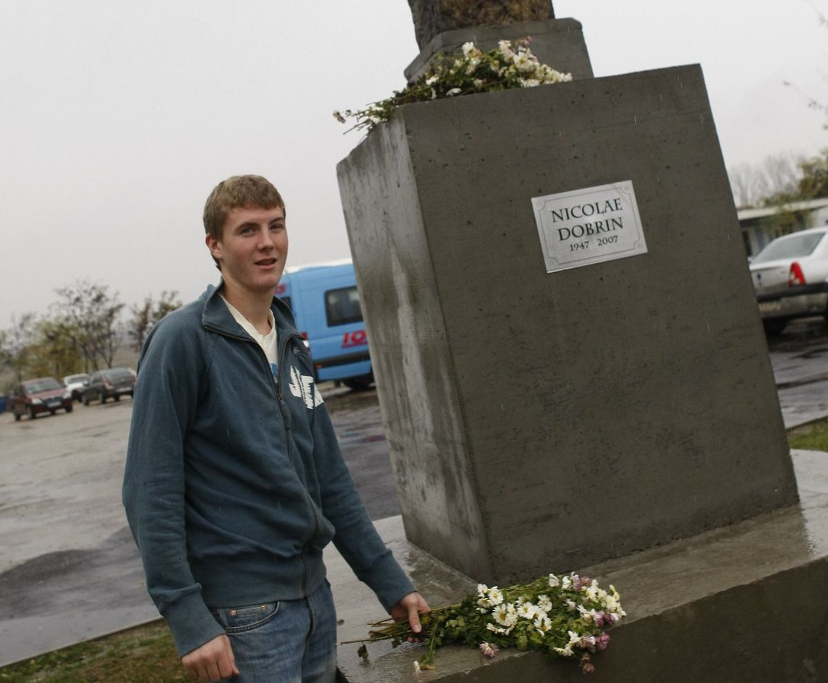 Puzzle refăcut după 15 ani » Gazeta a vorbit cu ultimul fotbalist descoperit de Dobrin înainte să moară: „I-a spus antrenorului să vină să mă vadă, cazul meu n-a fost așa mediatizat”