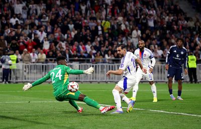 Nota 2 în Daily Mail, 1 în The Sun! Englezii l-au desființat pe portarul gafeor: „A fost jenant”