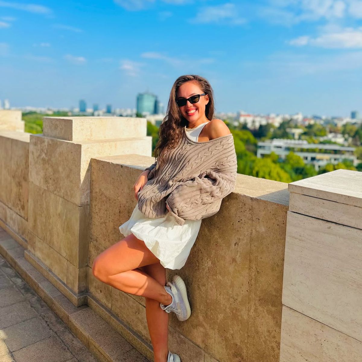 „M-a luat cu călduri! Ce-mi faci!” » „Cea mai frumoasă dinamovistă” are o poziție-cheie în club: „Dacă știu primul «11»? Hai să vedem!”. Ce spune că nu va face „niciodată” la Dinamo