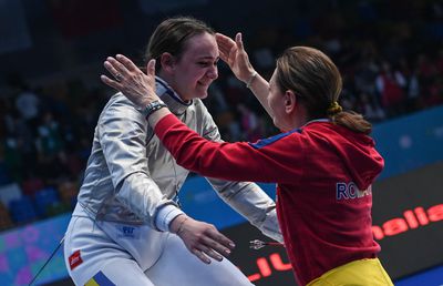 Răzbunarea Chinei! » FIE i-a sancționat pe arbitrii finalei în care românca Amalia Covaliu a cucerit titlul mondial la sabie cadete