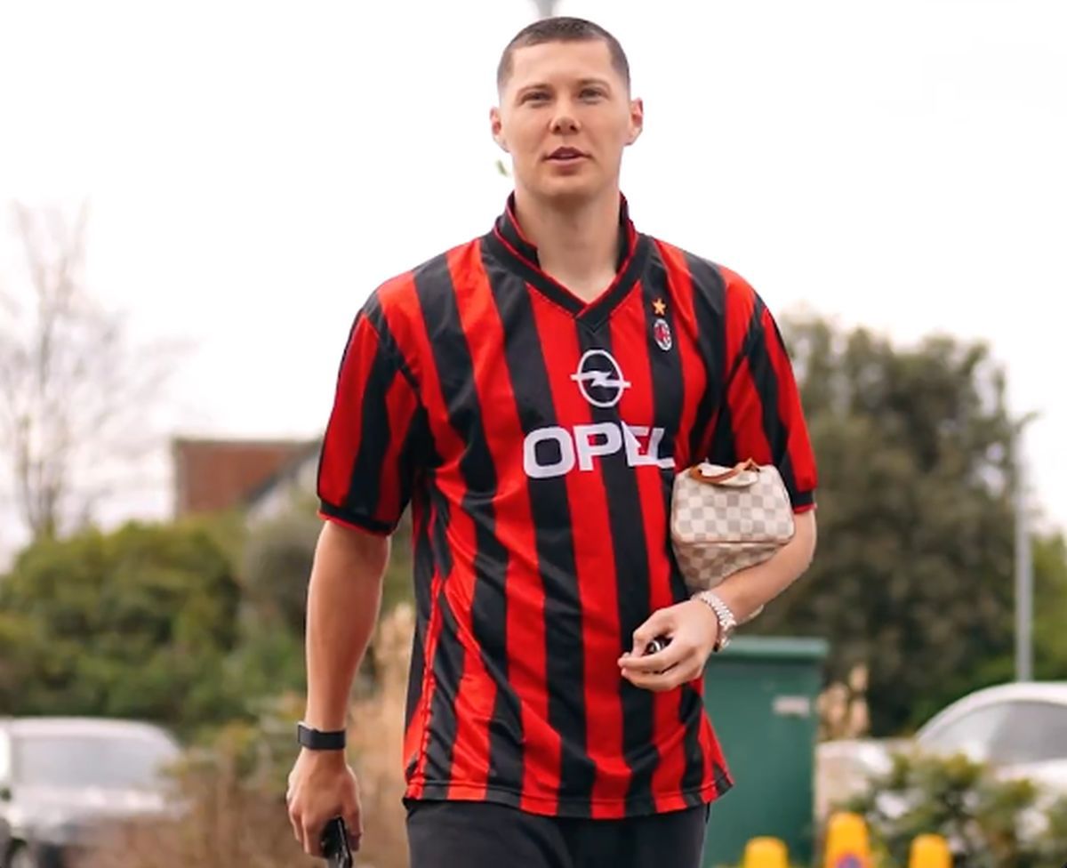 „Parada modei” în Premier League » Au îmbrăcat tricouri celebre cu un scop caritabil: „De aici ne-a venit ideea”