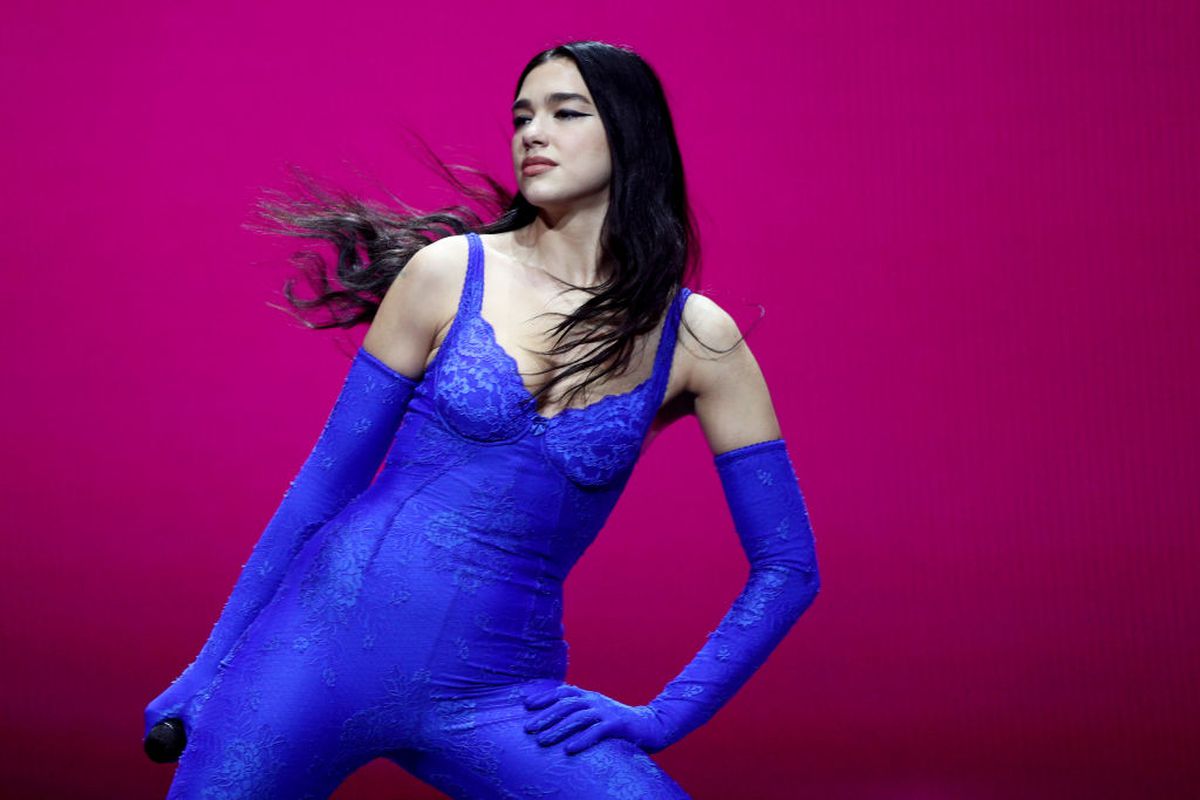 Dua Lipa a venit deghizată la Arsenal - Real Madrid, dar la final s-a dat de gol! A fost surprinsă cu un fotbalist în zona vestiarelor