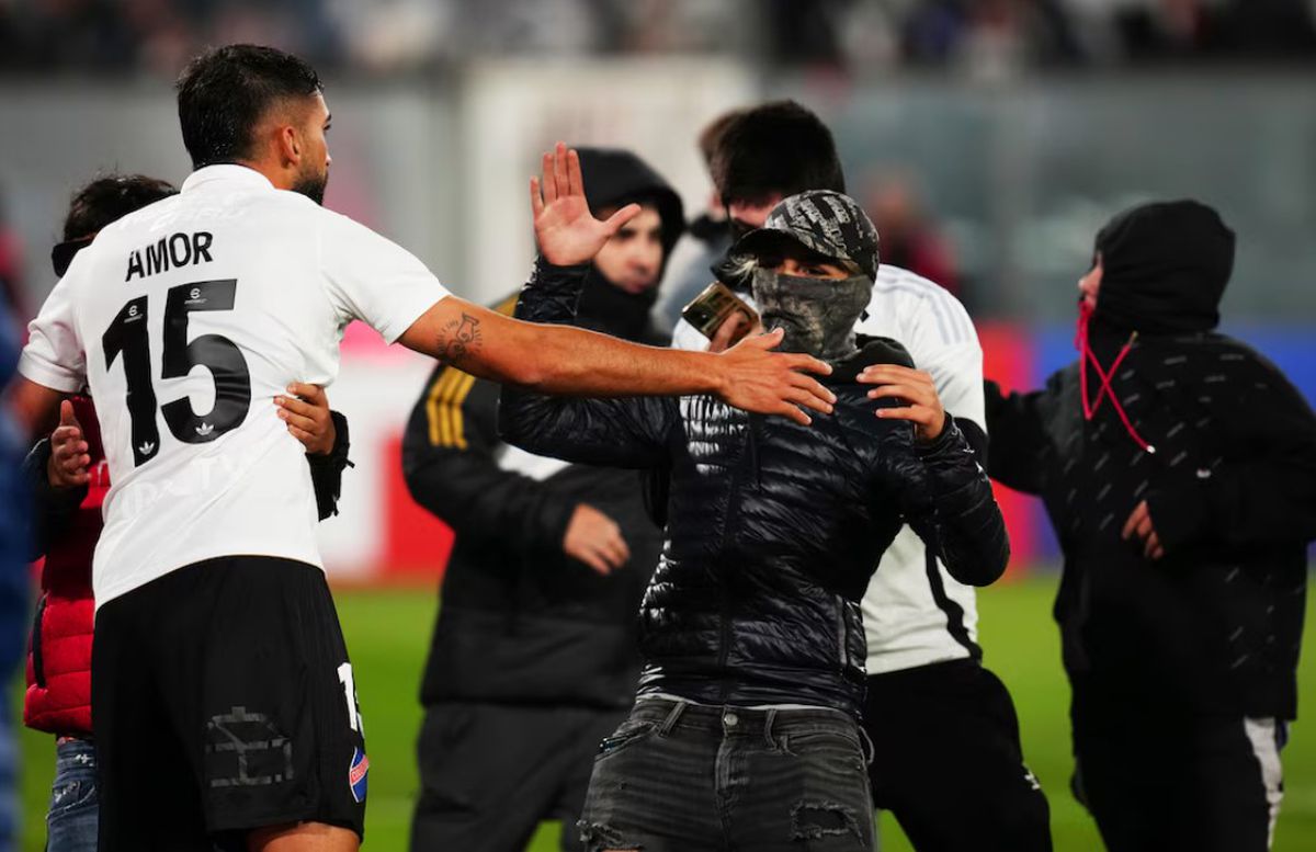 Incidente grave la meciul Colo Colo - Fortaleza de la Santiago de Chile, soldate cu cel puțin doi morți