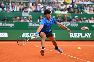 Finală de vis la Monte Carlo » Carlos Alcaraz îl va întâlni pe Jannik Sinner