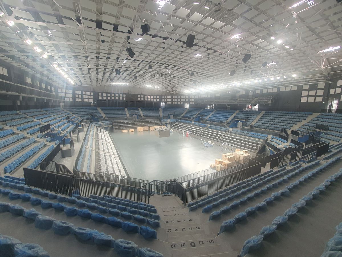 Gazeta a intrat în cea mai spectaculoasă Polivalentă din Moldova: „O experiență stelară!” + Sala de 35 de milioane de euro e finalizată 99,9%