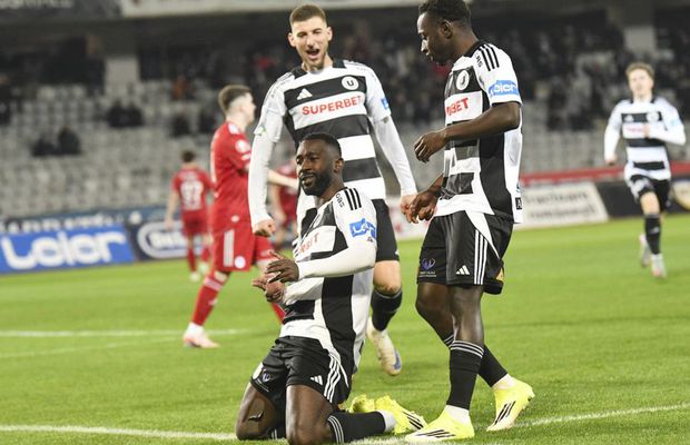 Veste de impact pentru locul 1, înainte de U Cluj - Craiova: ce se întâmplă cu Issouf Macalou