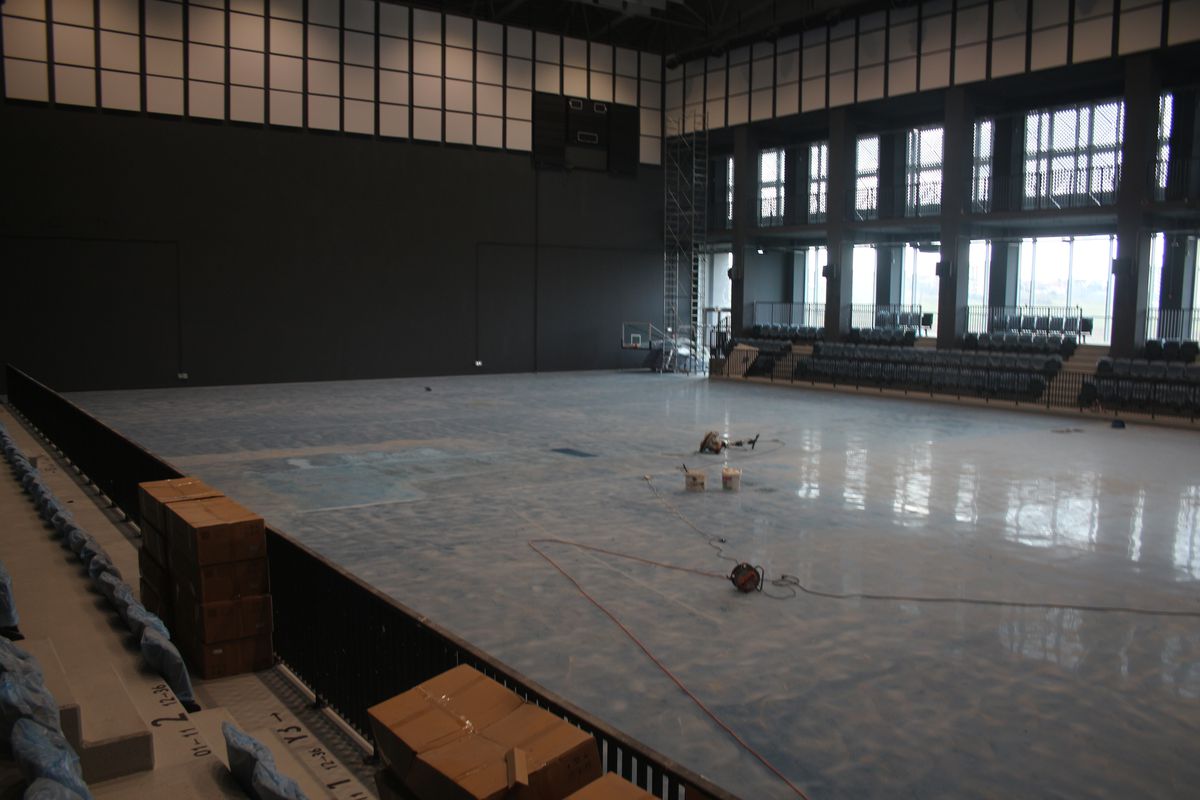 Gazeta a intrat în cea mai spectaculoasă Polivalentă din Moldova: „O experiență stelară!” + Sala de 35 de milioane de euro e finalizată 99,9%