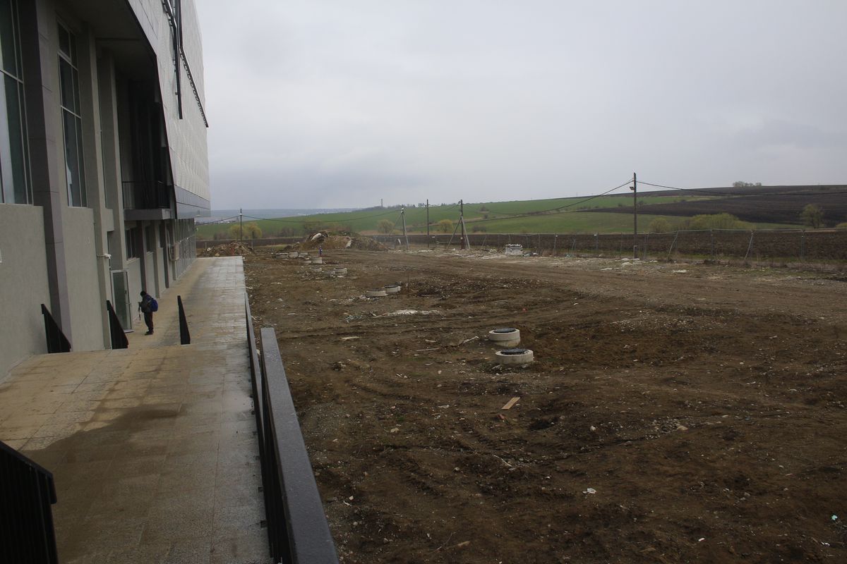 Gazeta a intrat în cea mai spectaculoasă Polivalentă din Moldova: „O experiență stelară!” + Sala de 35 de milioane de euro e finalizată 99,9%