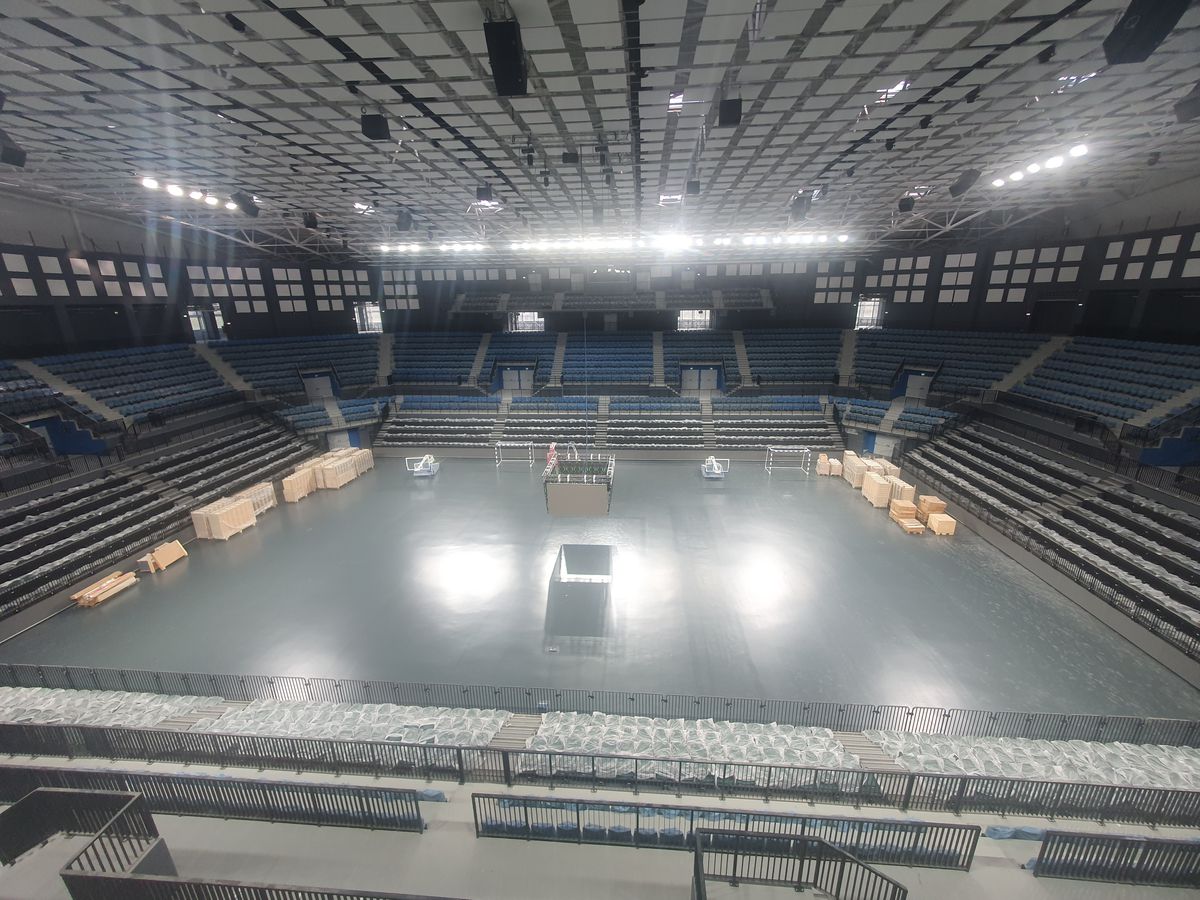 Gazeta a intrat în cea mai spectaculoasă Polivalentă din Moldova: „O experiență stelară!” + Sala de 35 de milioane de euro e finalizată 99,9%