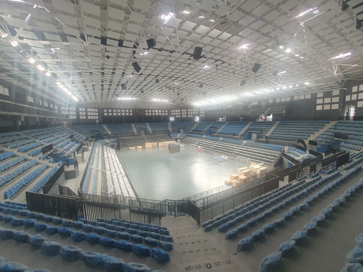 Gazeta a intrat în cea mai spectaculoasă Polivalentă din Moldova: „O experiență stelară!” + Sala de 35 de milioane de euro e finalizată 99,9%