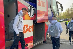 FCSB - Oțelul, duel la vârful play-out-ului » Echipele de start + Imagini și informații de la stadion