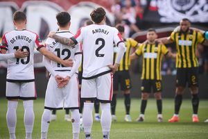 Andrei Rațiu, omagiu în Spania pentru Mircea Lucescu » Mesajul ascuns sub tricou