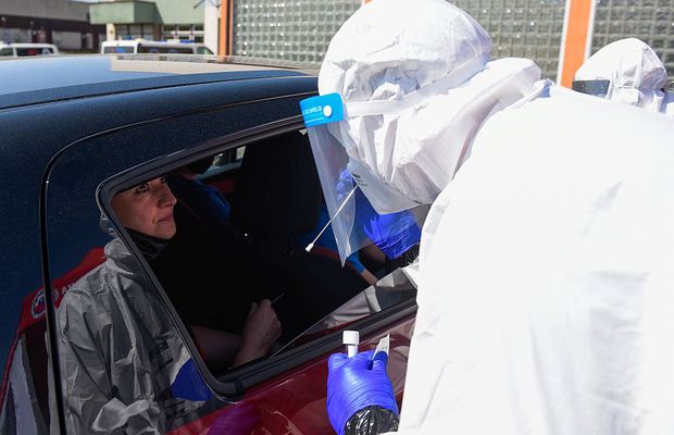 COVID-19. Alexandru Rafila, detalii despre testarea la nivel național care urmează: „O să fie zeci de mii de teste! Vom primi răspunsuri la întrebările pe care le avem”