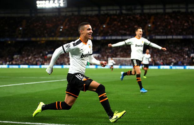 Cât e dispusă Valencia să plătească pentru Chindriș, fundașul dorit și de Gigi Becali