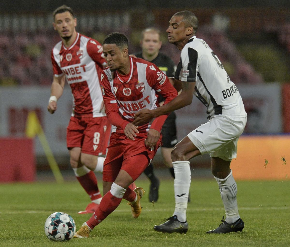 Dinamo - Astra, semifinală Cupa României