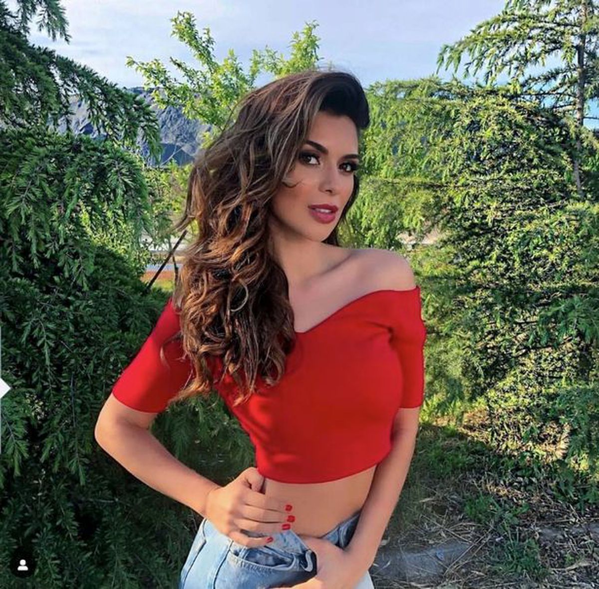 Cu mintea doar la ea! » O actriță este motivul pentru care cel mai scump jucător englez din istoria Premier League nu dă randament