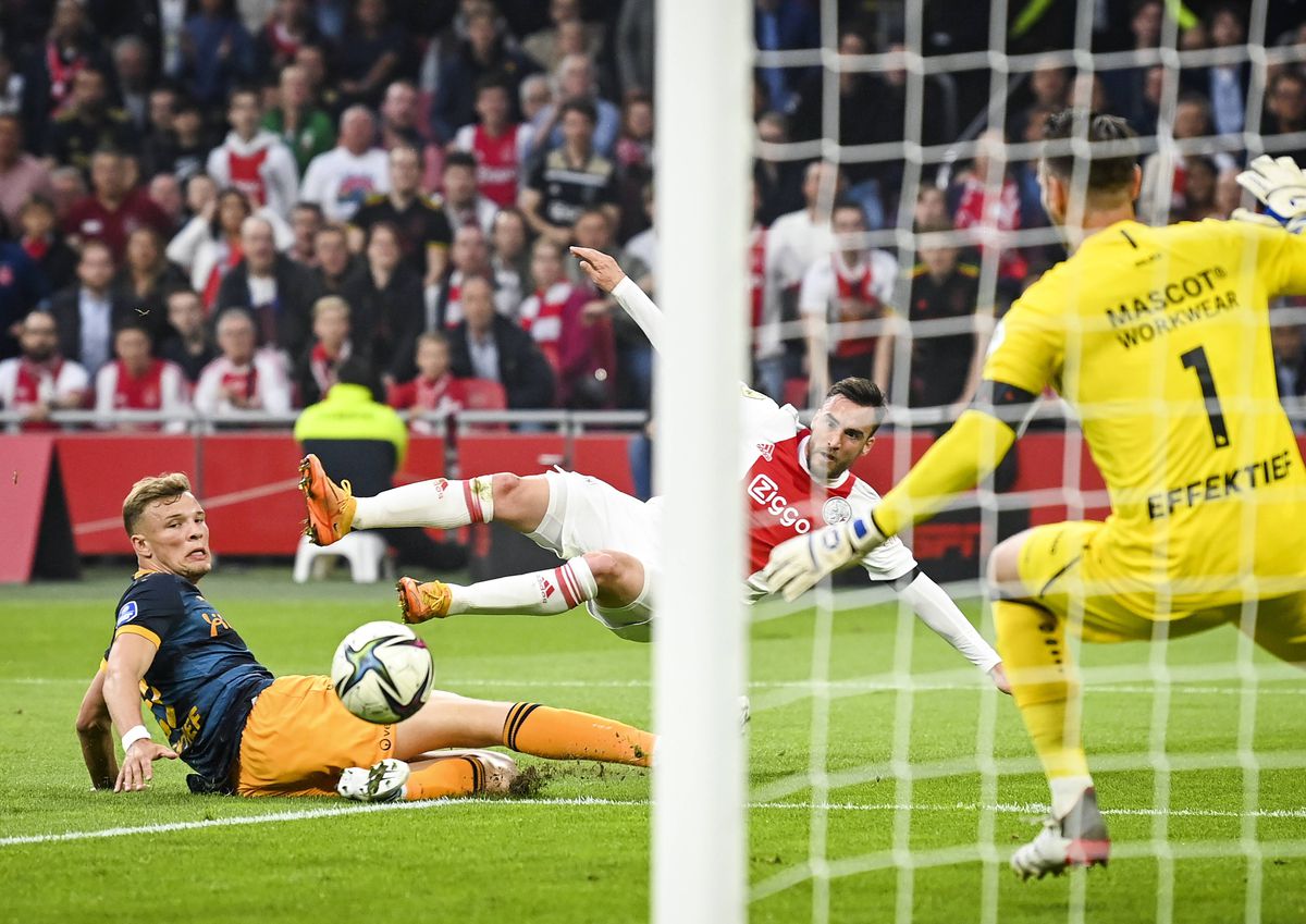 Ajax este noua campioană a Olandei! » Al 36-lea titlu din istoria „lăncierilor”