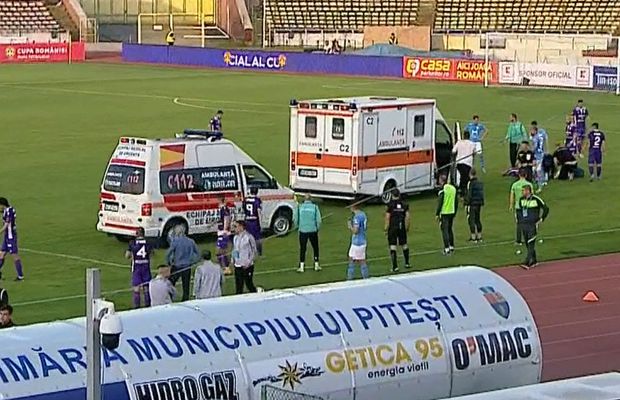 Panică la Pitești » Ambele ambulanțe au intrat pe gazon, după ciocnirea violentă dintre Miguel și Lopes
