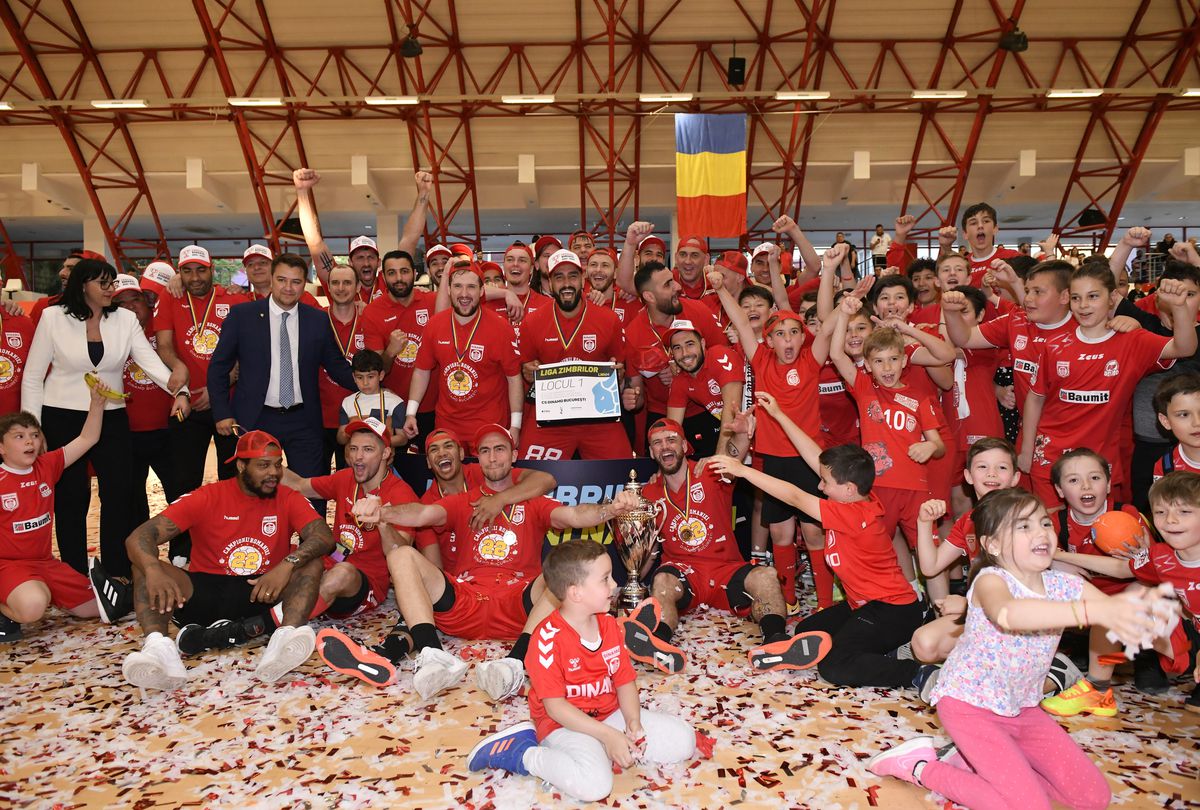 Dinamo a sărbătorit titlul cu o victorie clară în fața rivalei Steaua