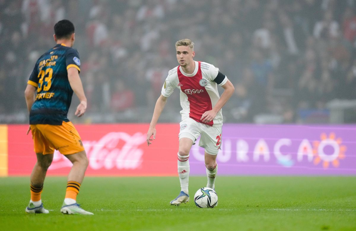 Ajax - Heerenveen 5-0, „lăncierii” sunt noii campioni ai Olandei
