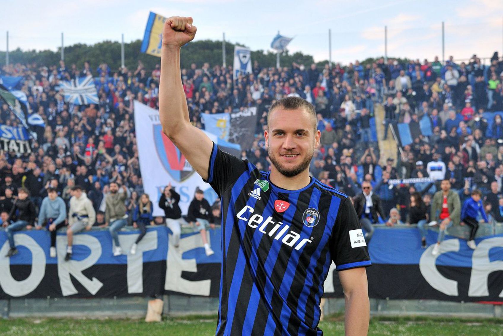 Pușcaș, jucătorul lunii la Pisa » Românul a marcat 4 goluri în 6