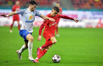 Jurnaliștii GSP Costin Ștucan și Alexandru Barbu analizează ultimele etape din play-off, la GSP Live, de la 09:01. Urmărește emisiunea AICI