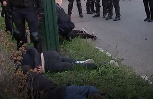 Incidente la Oțelul - Dinamo: ultrași puși la pământ de jandarmi » Imaginile ratate de camerele TV