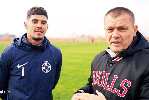 Gheorghe Mustață, alături de Florinel Coman la unul dintre antrenamentele FCSB-ului // foto: captură TikTok