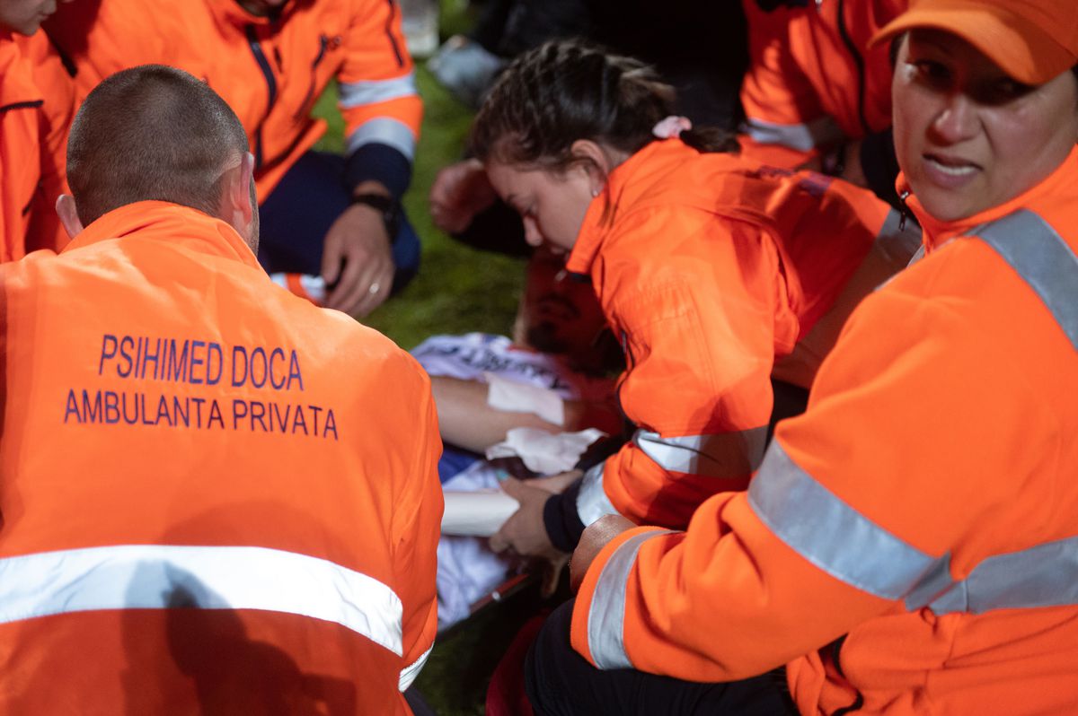 „Revelionul” de la Galați a ținut doar 5 minute » Sărbătoarea din startul meciului a fost stricată de Dinamo